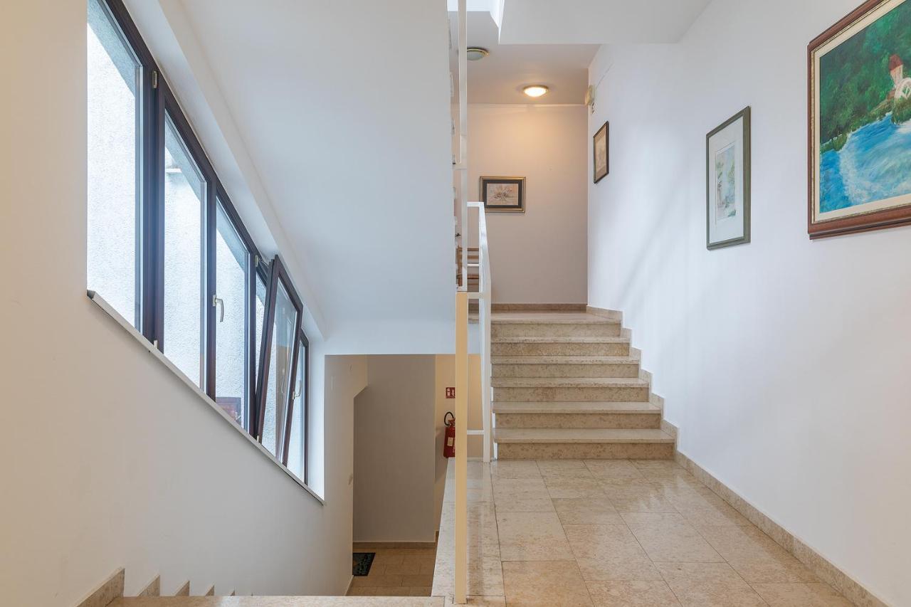 Apartment Little Gallery **** Rovinj Exterior foto